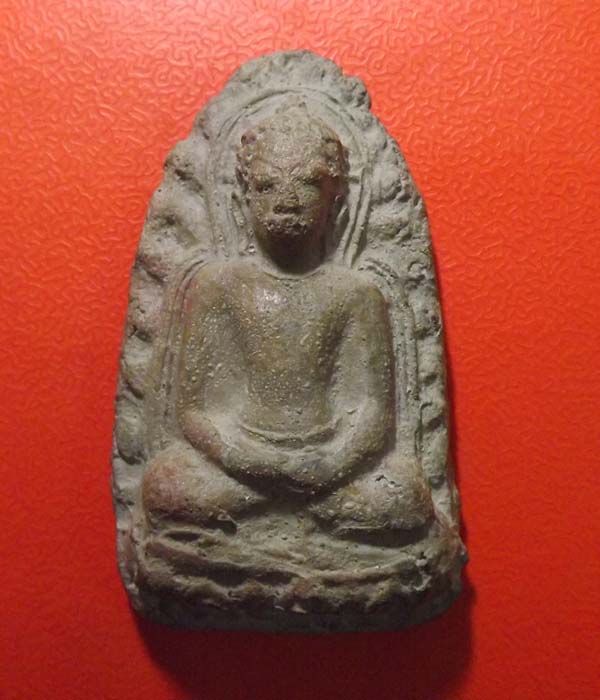 พระศิลปะทว่ราวดี กรุเขาหินกลิ้ง จ.ลพบุรี เนื้อดินเผาแกร่ง ขนาดบูชา