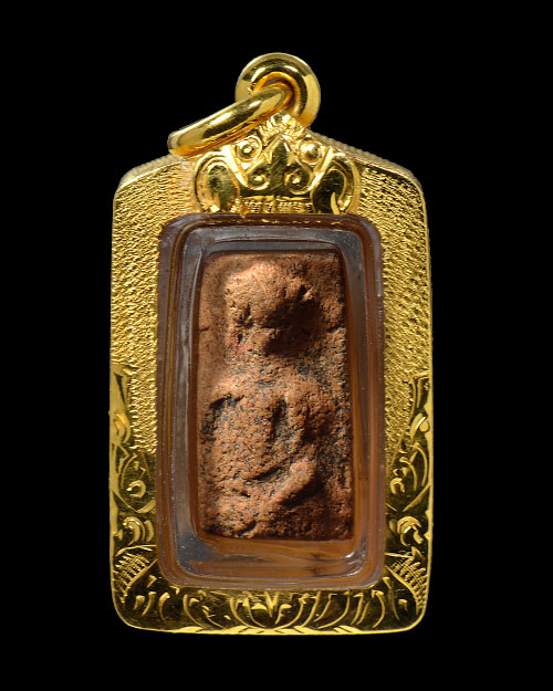 พระกรุนาดูนตัดเดี่ยว จ.มหาสารคาม พิมพ์เจ้าเงาะ+เลี่ยมทอง