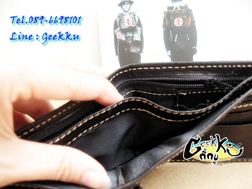 กระเป๋าตังค์ Tough (T08) หนังแท้สีดำ หนังชามัวร์  สวยค่ะ  ช่องใส่บัตรถอดได้ค่ะ