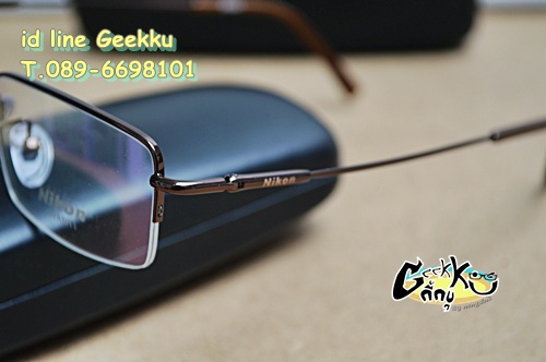 กรอบแว่นตา Nikon (C1132)  ทรงครึ่งกรอบสีน้ำตาล  กรอบ Titanium  โค้ง ดัด บีบ งอ ได้ไม่หักค่ะ ขากางได้