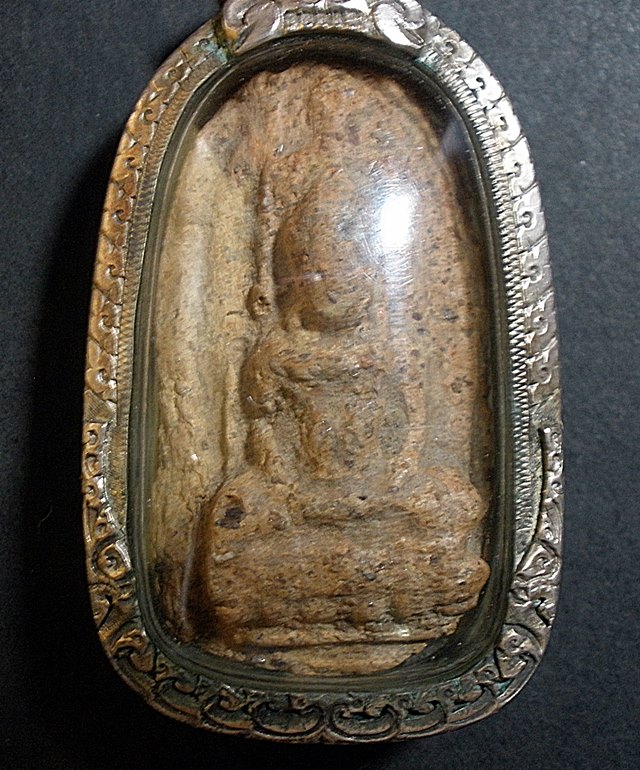 พระซุ้มนครโกษา กรุสำปะซิว(เลียมเงินยกซุ้ม)