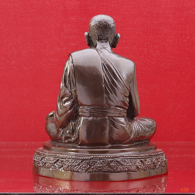 พระบูชาหลวงปู่ศุข วัดปากคลองมะขามเฒ่า