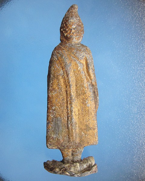 พระเนื้อชินตะกั่วปิดทองยุครัตนะพิมพ์ยืนยกมือซ้าย