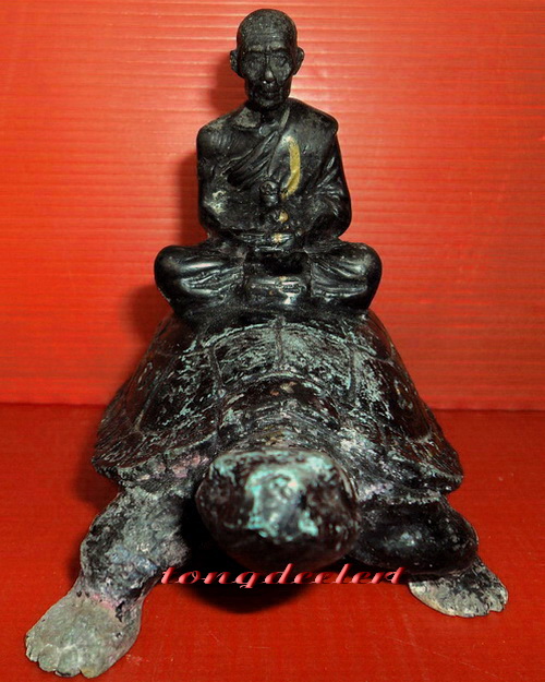 รูปเหมือนบูชาหลวงปู่หลิวนั่งเต่า รุ่นพิเศษ วัดไทรทองค่ะ