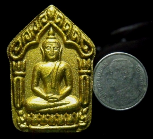 **วัดใจ**ขุนแผนพลายกุมารพิมพ์ใหญ่ หลวงปู่ทิม วัดละหารไร่ รุ่นวางศิลาฤกษ์ ปี 55**เนื้อดำโรยพลอยเสก