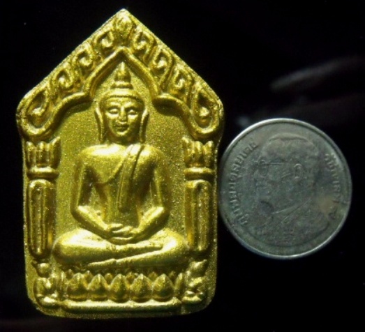 **วัดใจ**ขุนแผนพลายกุมารพิมพ์ใหญ่ หลวงปู่ทิม วัดละหารไร่ รุ่นวางศิลาฤกษ์ ปี 55**เนื้อขาวฝังพลอยเสก