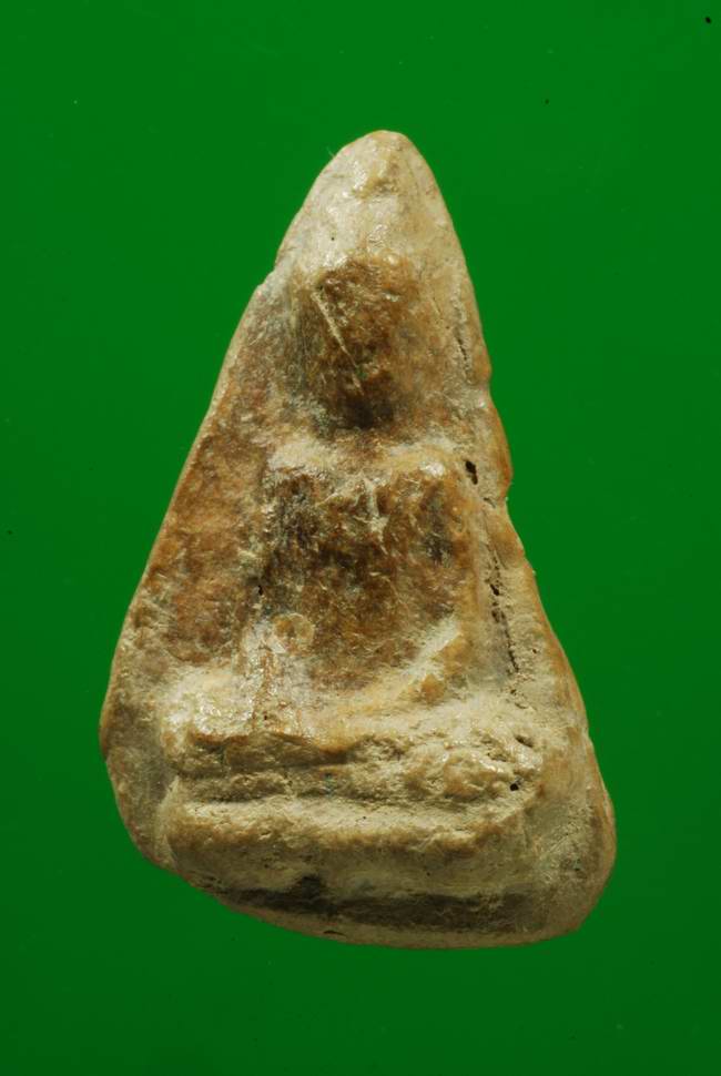 อู่ทอง เนื้อดินแก่ว่าน กำแพงเพชร