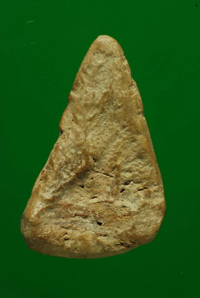 อู่ทอง เนื้อดินแก่ว่าน กำแพงเพชร