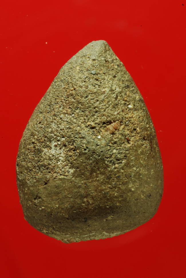 พระร่วงนั่งจีโบ กรุทรงกระเทียม เนื้อดิน สุพรรณบุรี 