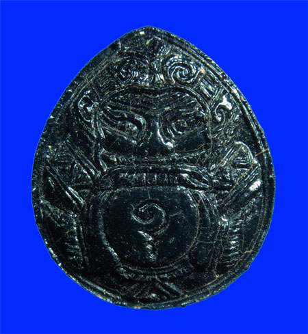 T6 พระราหูอมสุริยะ เนื้อผงกระลาตาเดียว หลวงพ่อเกษม ปี 38