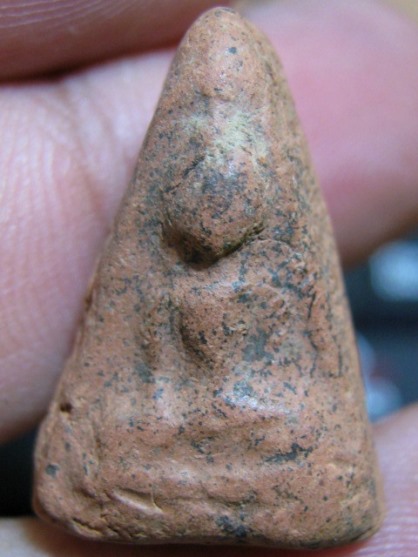 พระนางพญา เนื้อดิน กรุวัดคู้ยาง จ.กำแพงเพชร มาพร้อมบัตรรับรองความแท้