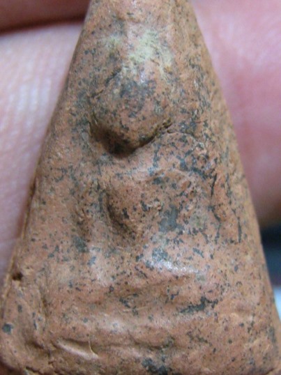 พระนางพญา เนื้อดิน กรุวัดคู้ยาง จ.กำแพงเพชร มาพร้อมบัตรรับรองความแท้