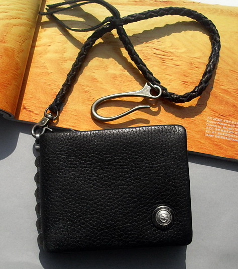 กระเป๋าสตางค์ หนัง fifteen sixteen สีดำ มีสายคล้องกับเข็มขัด หรือกระเป๋าได้