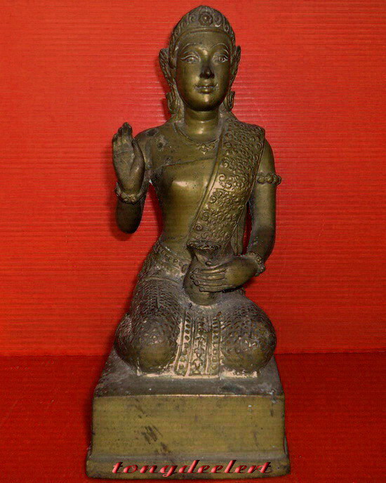 แม่นางกวักบูชา สำนักพุทธรัตนประทีป หล่อดินไทย สวยมากค่ะ