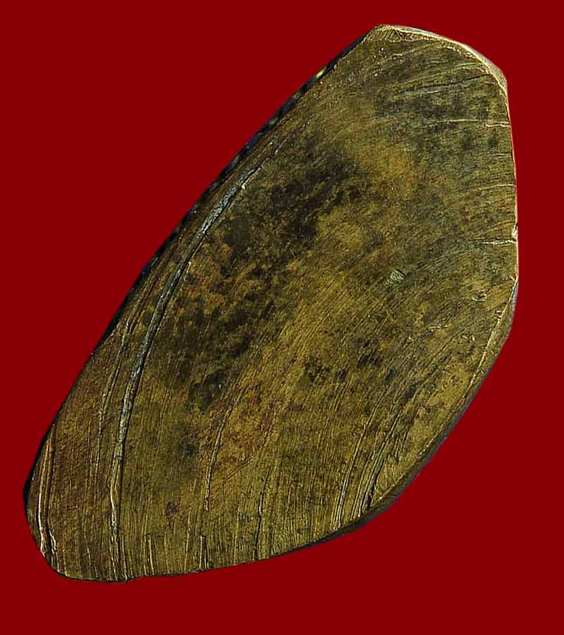 หลวงพ่อเงิน บางคลาน จังหวัดพิจิตร ออกวัดท้ายน้ำ พิมพ์หน้าแก่ ฐานสูง นิยม ว มีขีด ปี ๒๕๑๕ 