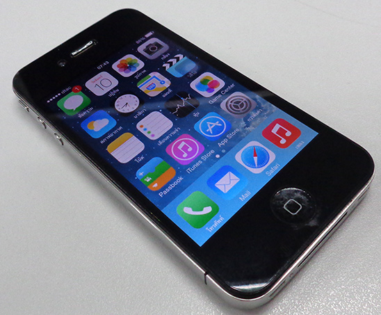 iPhone 4 ของแท้ 16GB Black ศูนย์ไทย โมเดล TH สวยเทพ พร้อมกล่องและคู่มือ + แถมเคสอีก3อัน