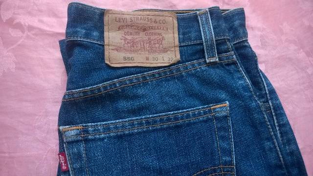 โล๊ะครับกางเกงยีนส์เก่า