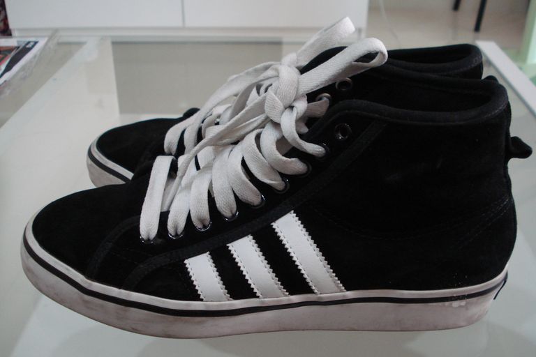 รองเท้าadidas หุ้มข้อ (สั่งซื้อจากนอกครับ)เคาะแรก