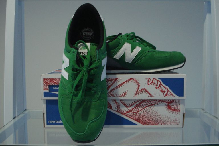 new balance สีเขียว เบอร์ 42.5