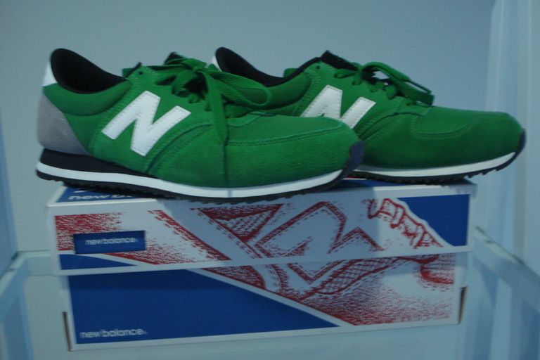 new balance สีเขียว เบอร์ 42.5