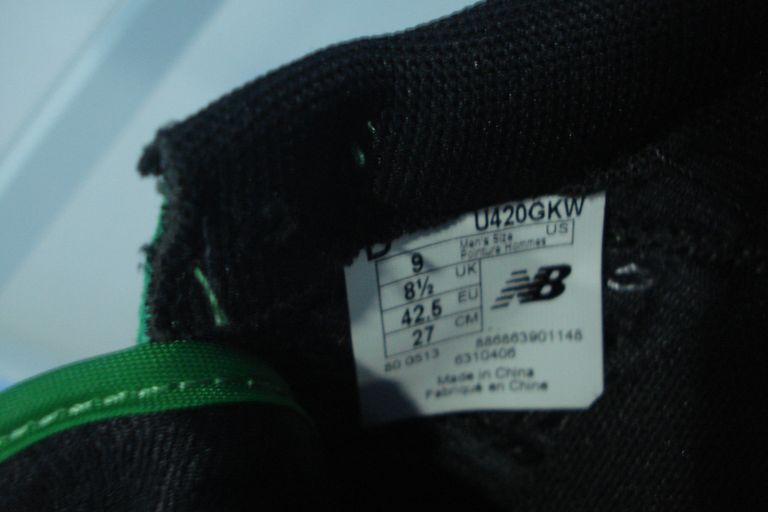 new balance สีเขียว เบอร์ 42.5