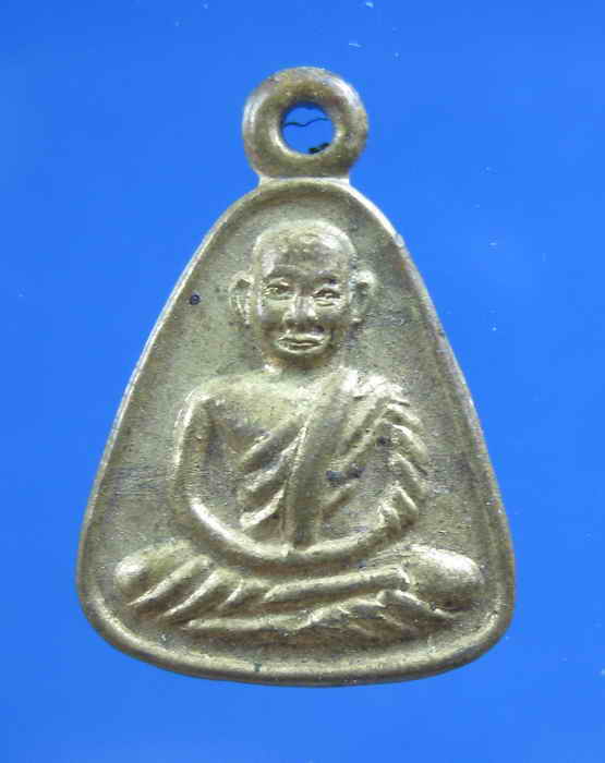 เคาะเดียว เหรียญจอบเล็ก หลวงพ่อเงิน วัดบางคลาน รุ่นเททอง สภาพสวยไม่แพง.........9