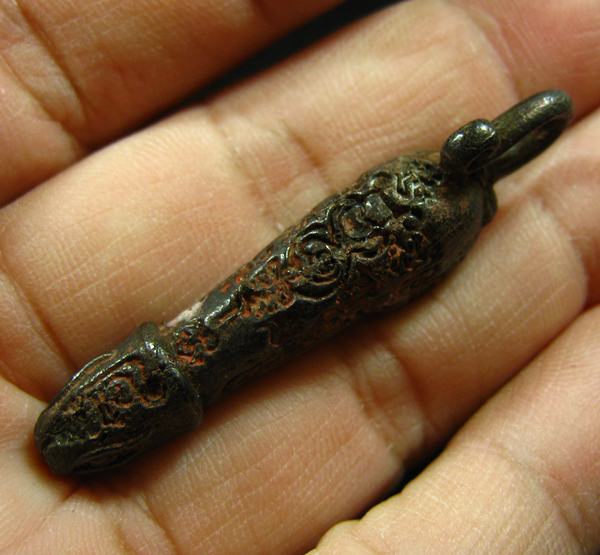 ปลัดขิกเนื้อโลหะ สวยไม่ทราบที่ครับ