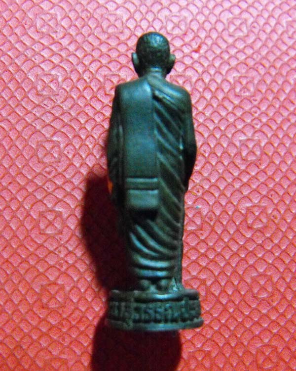 รูปหล่อยืนหลวงพ่อจ้อย วัดเขาสุวรรณประดิษฐ์ จ.สุราษฏร์ /เนื้อนวะโลหะ