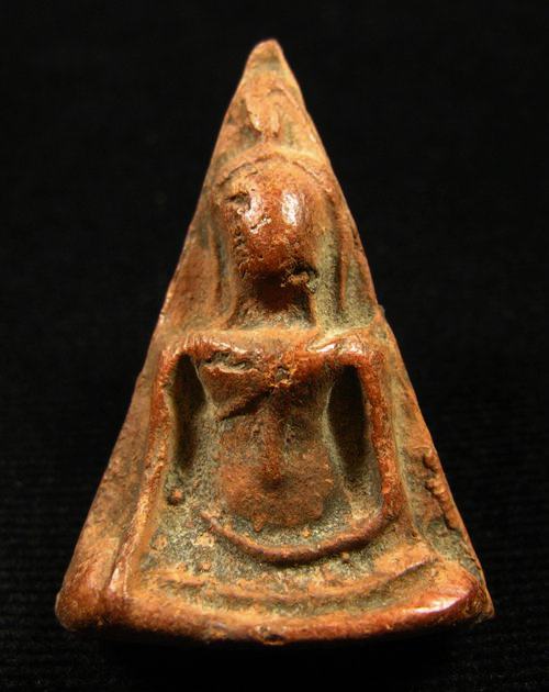 พระพิมพ์นางพญา เนื้อสวยไม่ทราบที่ครับ