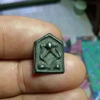 พระปิดตาเนื้อชินไม่ทราบที่