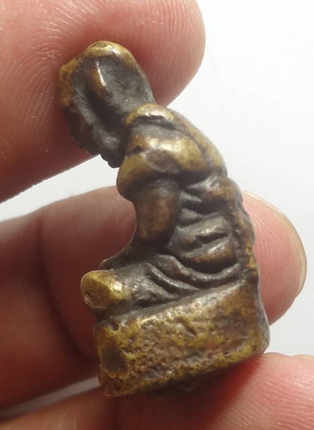  หลวงพ่ออยู่ บางหัวเสือตามภาพ