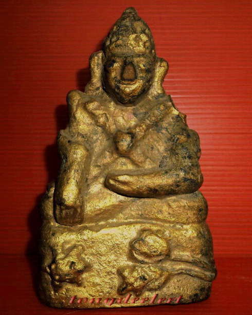 พระบัวเข็มเนื้อผงทาบรอนซ์ทอง หลวงพ่อนารถ วัดศรีโลหะราษฏร์บำรุง อ.ท่าม่วง จ.กาญจนบุรี