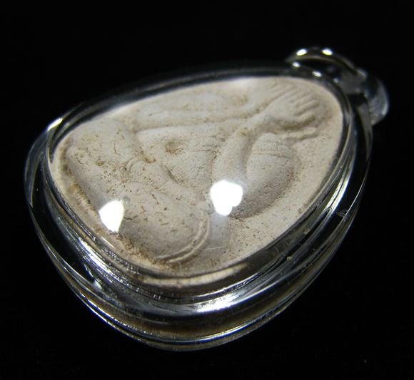  พระปิดตามหาลาภ พิมพ์ใหญ่ หลวงปู่หมุน วัดบ้านจาน ออกวัดคลองทราย ปี 2543 (เลี่ยมกันน้ำพร้อมใช้)#2