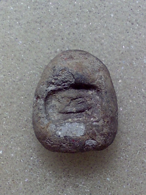 พระกรุวัดท้ายตลาด สภาพพอสวยครับ