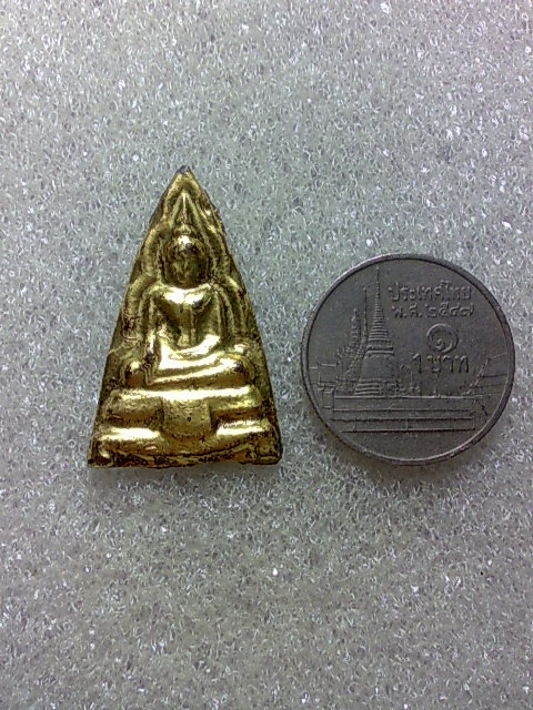 พระเนื้อตะกั่ว วัดบางกะปิ สวยเดิมๆครับ