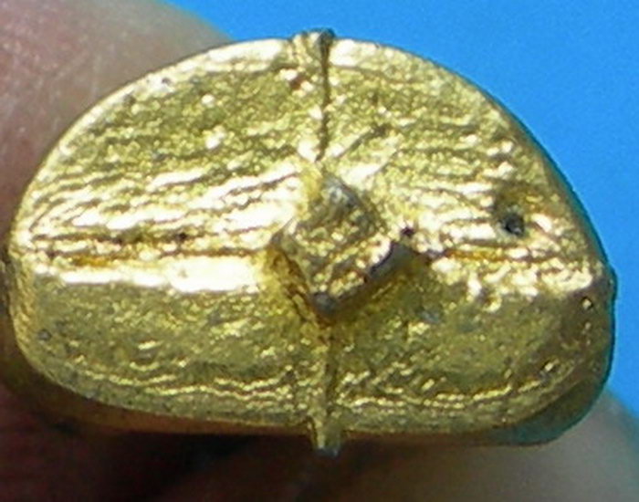 รูปหล่อหลวงพ่อเงิน วัดบางคลาน  B-01