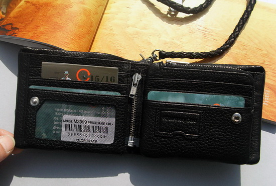 กระเป๋าสตางค์ fifteen sixteen หนังแท้ สีดำ มีสายหนังคล้องหูเ ข็มขัด