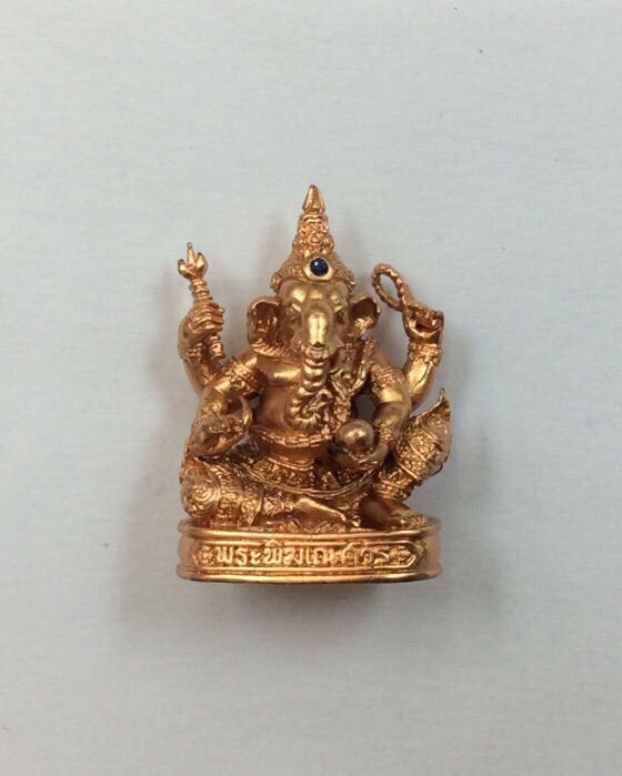 พระพิฆเนศ เทวสถานโบสถ์พราหมณ์ ปี39 ฝังพลอยไพลิน เนื้อบรอนส์ มีโค๊ด No.3810 #3
