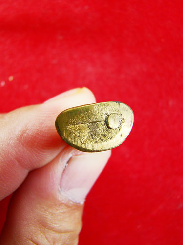 หลวงพ่อเงิน วัดหิรัญญาราม (บางคลาน)  อำเภอโพทะเล  จังหวัดพิจิตร  ปี ๓๗