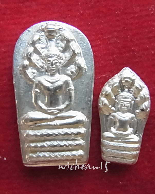 พระปรกใบมะขาม เนื้อเงิน 2 องค์ (ใหญ่+เล็ก) หลวงปู่คร่ำ วัดวังหว้า ระยอง สวยๆครับ เคาะเดียว **03**