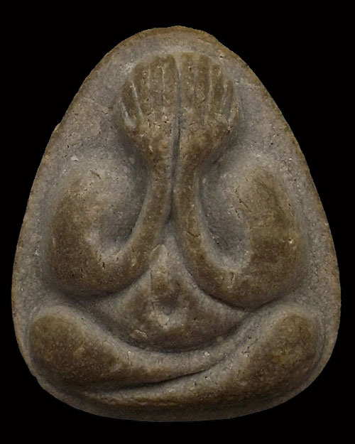 พระปิดตามหาเสน่ห์ เนื้อผงเกสร ปี 2518 หลวงปู่โต๊ะ