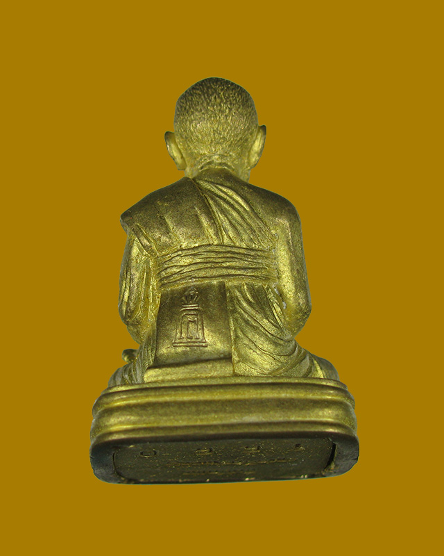 รูปหล่อสมเด็จพระพุฒาจารย์ โต เลขใต้ฐาน-ตอกโค้ด-บรรจุกริ่ง รุ่นชินบัญชรมหาจักรพรรดิ์ ปี 2558 NO.2