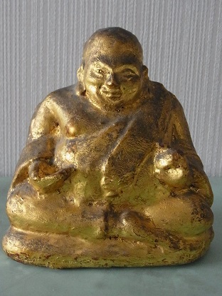 พระบูชา สังกัจจายน์ เนื้อดินเผา ขนาด 5 นิ้ว ทาชาดแดงปิดทองคำเปลว