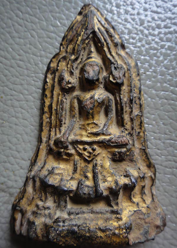 ถูกสุดๆ ***วัดใจ***เคาะเดียวแดงที่ 550 โคนสมอปางมารวิชัย เนื้อดิน ลงรักปิดทอง สวยๆครับ