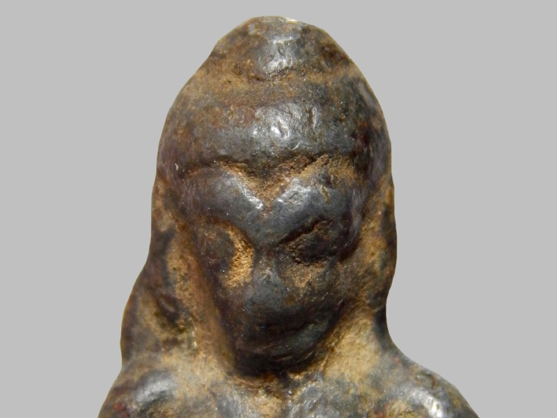 พระท่ากระดาน สนิมแดง พิมพ์เล็ก จ.กาญจนบุรี 