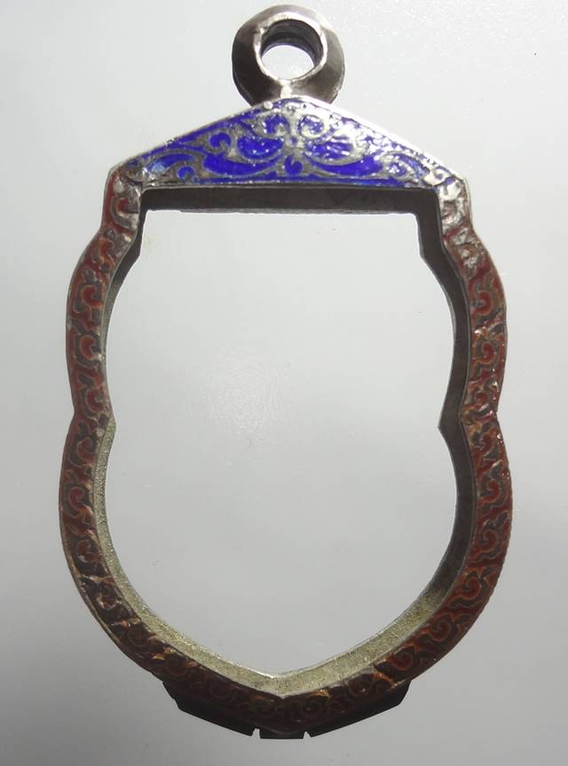 : ตลับเงินลงยางามๆครับ 1