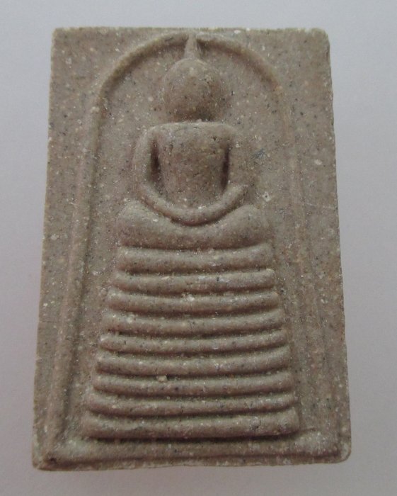 "เคาะเดียว"  สมเด็จพระแม่ธรณี แก้วแหวน เงินทอง