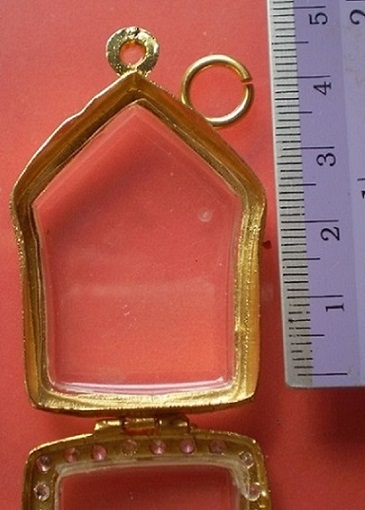 ตลับไมครอน ล้อมเพชร  ใส่ขุนแผนพรายกุมารพิมพ์ใหญ่  เคาะเดียว 