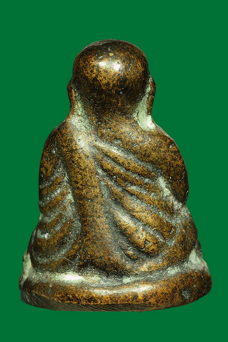 รูปหล่อ ลพ.เงิน รุ่นปืนแตก เศียรโต