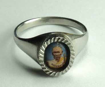 แหวนหลวงพ่อแช่ม วัดฉลอง